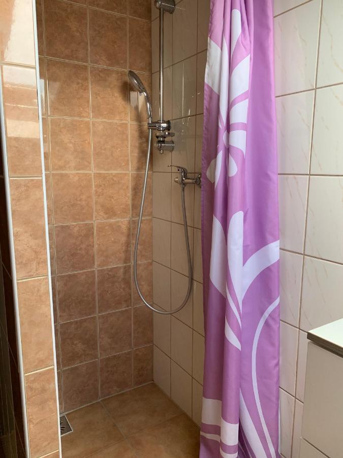 Nagcsalados Rozsa Apartman Balatonlelle Bagian luar foto