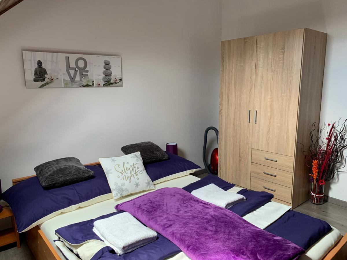 Nagcsalados Rozsa Apartman Balatonlelle Bagian luar foto