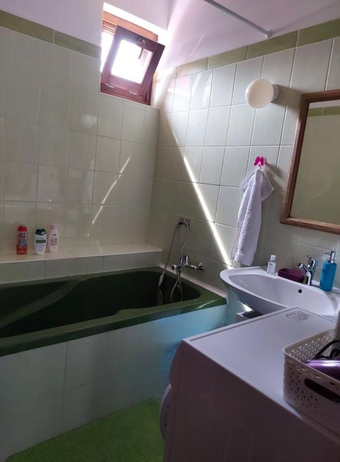 Nagcsalados Rozsa Apartman Balatonlelle Bagian luar foto