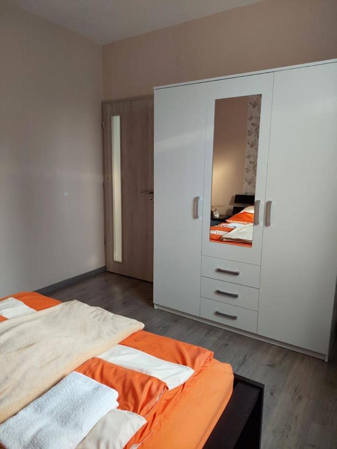 Nagcsalados Rozsa Apartman Balatonlelle Bagian luar foto