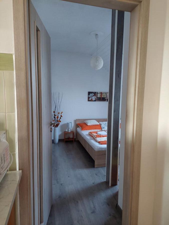 Nagcsalados Rozsa Apartman Balatonlelle Bagian luar foto