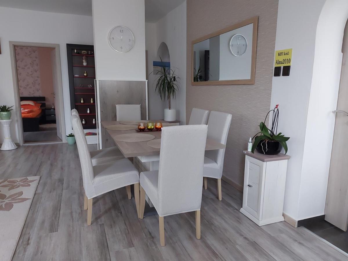 Nagcsalados Rozsa Apartman Balatonlelle Bagian luar foto