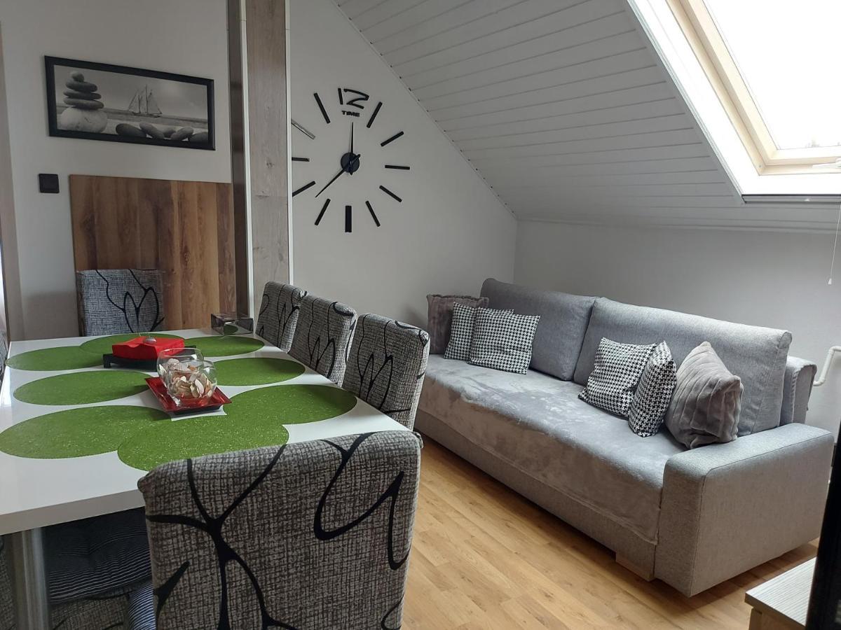 Nagcsalados Rozsa Apartman Balatonlelle Bagian luar foto