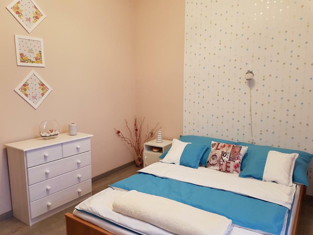 Nagcsalados Rozsa Apartman Balatonlelle Bagian luar foto
